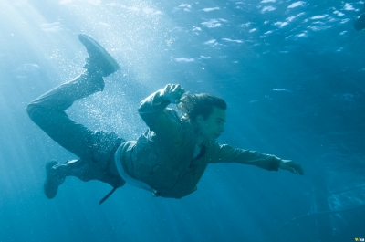 Click to view full size image
==============
fear-the-walking-dead-s02e01-monster-017.jpg fear-the-walking-dead-s02e01-monster-017.jpg