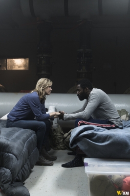 fear-the-walking-dead-s03e11-la-serpiente-030.jpg