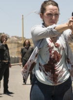 fear-the-walking-dead-s03e16-sleigh-ride-014.jpg