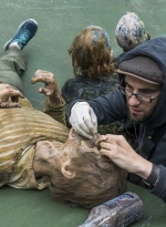 fear-the-walking-dead-s04e04-buried-bastidores-008.jpg