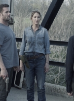 fear-the-walking-dead-s04e09-people-like-us-025.jpg