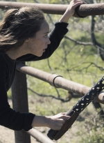 fear-the-walking-dead-s04e09-people-like-us-073.jpg