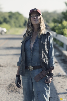 fear-the-walking-dead-s04e11-the-code-038.jpg