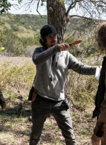 fear-the-walking-dead-s06e01-the-end-is-the-beginning-bastidores-005.jpg