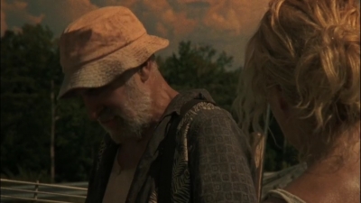 twd2x01_0906.jpg