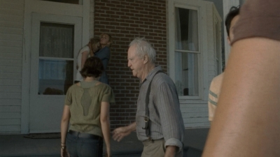 twd2x08_0074.jpg