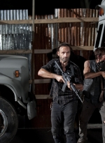 the-walking-dead-s03e09-suicide-king-031.jpg