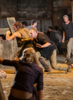 the-walking-dead-s03e09-suicide-king-046.jpg