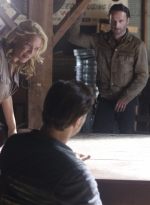 the-walking-dead-s03e13-arrow-on-the-doorpost-021.jpg