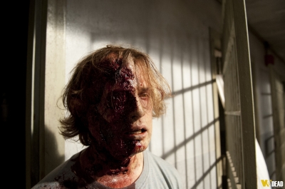 S04E02 - Infected
