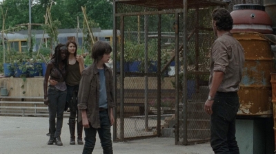 Click to view full size image
==============
thewalkingdead0402-1451.jpg thewalkingdead0402-1451.jpg