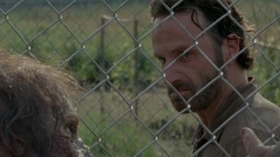 Click to view full size image
==============
thewalkingdead0402-1911.jpg thewalkingdead0402-1911.jpg