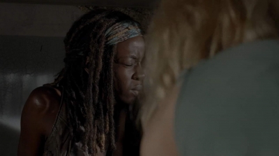 Click to view full size image
==============
thewalkingdead0402-2003.jpg thewalkingdead0402-2003.jpg