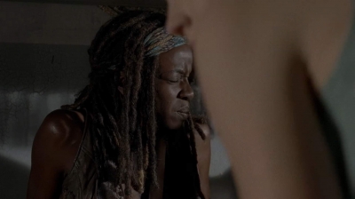 Click to view full size image
==============
thewalkingdead0402-2004.jpg thewalkingdead0402-2004.jpg