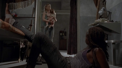 Click to view full size image
==============
thewalkingdead0402-2281.jpg thewalkingdead0402-2281.jpg