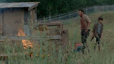 Click to view full size image
==============
thewalkingdead0402-2805.jpg thewalkingdead0402-2805.jpg