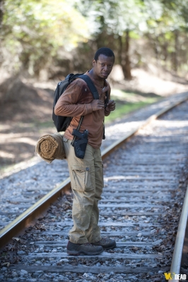 S04E13 - Alone

