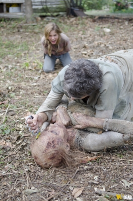 S04E14 - The Grove
