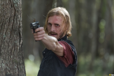 S06E15 - East
