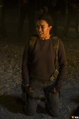 S07E01 - The Day Will Come When You Won't Be
