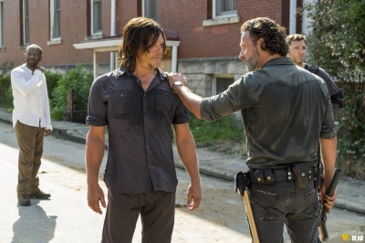 S07E09 - Rock in the Road
