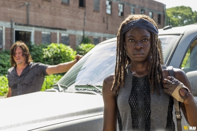 S07E09 - Rock in the Road
