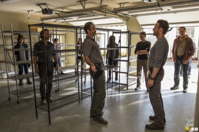 S07E09 - Rock in the Road
