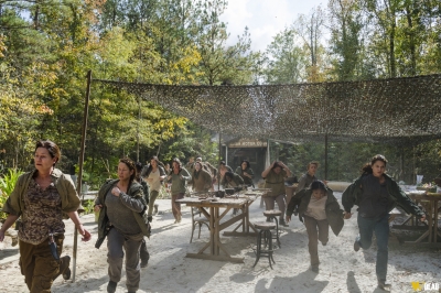 S07E15 - Something They Need
