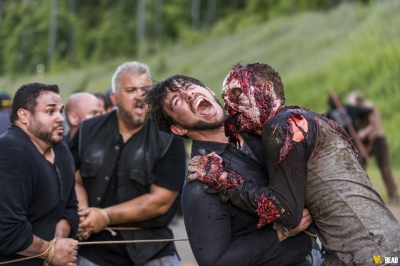 S08E03 - Monsters
