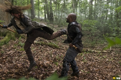 S08E03 - Monsters
