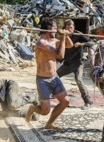 Filename=the-walking-dead-s08e07-time-for-after-009.jpg
Filesize=2623KiB
Dimensions=2048x1365
Date added=May 15, 2019 the-walking-dead-s08e07-time-for-after-009.jpg