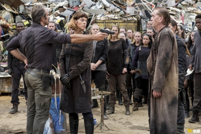 S08E10 - The Lost and the Plunderers
