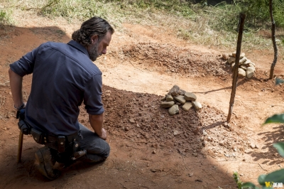 S08E12 - The Key

