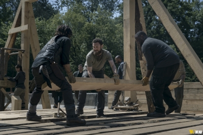 S09E02 - The Bridge
