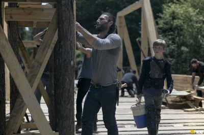 S09E02 - The Bridge
