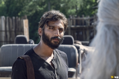 S09E08 - Evolution
