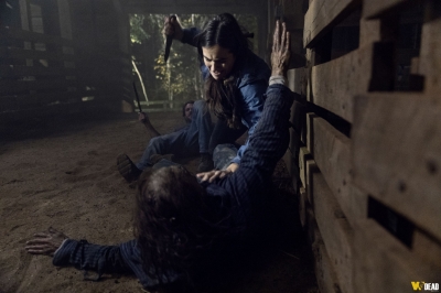 S09E15 - The Calm Before
