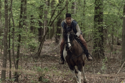 the-walking-dead-s11e06-on-the-inside-003.jpg