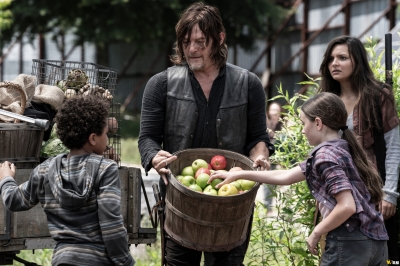 the-walking-dead-s11e09-no-other-way-035.JPG
