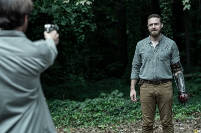 the-walking-dead-s11e13-warlords-023.JPG