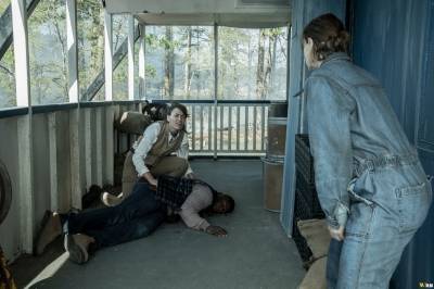 Click to view full size image
==============
tales-of-the-walking-dead-s01e03-dee-016.jpg tales-of-the-walking-dead-s01e03-dee-016.jpg