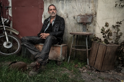 the-walking-dead-dead-city-s01e01-old-acquaintances-025.jpg