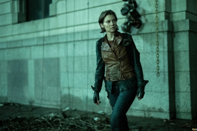 the-walking-dead-dead-city-s01e01-old-acquaintances-027.jpg