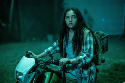 the-walking-dead-dead-city-s01e02-whos-there-024.jpg