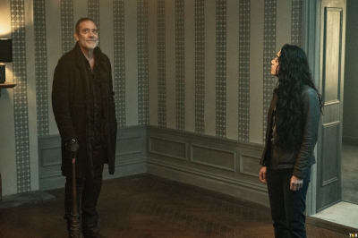 Click to view full size image
==============
the-walking-dead-dead-city-s03e04-found-lost-034.jpg the-walking-dead-dead-city-s03e04-found-lost-034.jpg