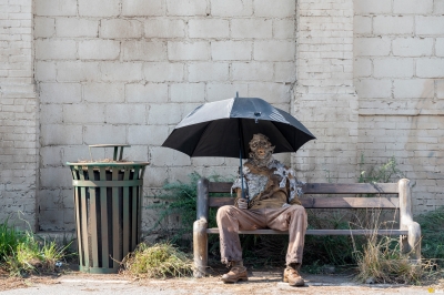 twd-world-beyond-s01e02-the-blaze-of-gory-bastidores-025.jpg