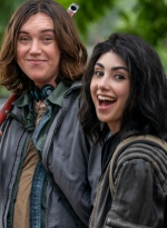 twd-world-beyond-s01e02-the-blaze-of-gory-bastidores-006.jpg