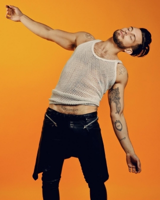 nico-tortorella-instagram-00979.jpg
