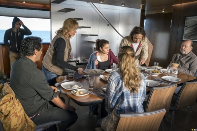 Click to view full size image
==============
fear-the-walking-dead-s02e01-monster-085.jpg fear-the-walking-dead-s02e01-monster-085.jpg