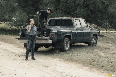 Click to view full size image
==============
fear-the-walking-dead-s05e07-still-standing-001.jpg fear-the-walking-dead-s05e07-still-standing-001.jpg